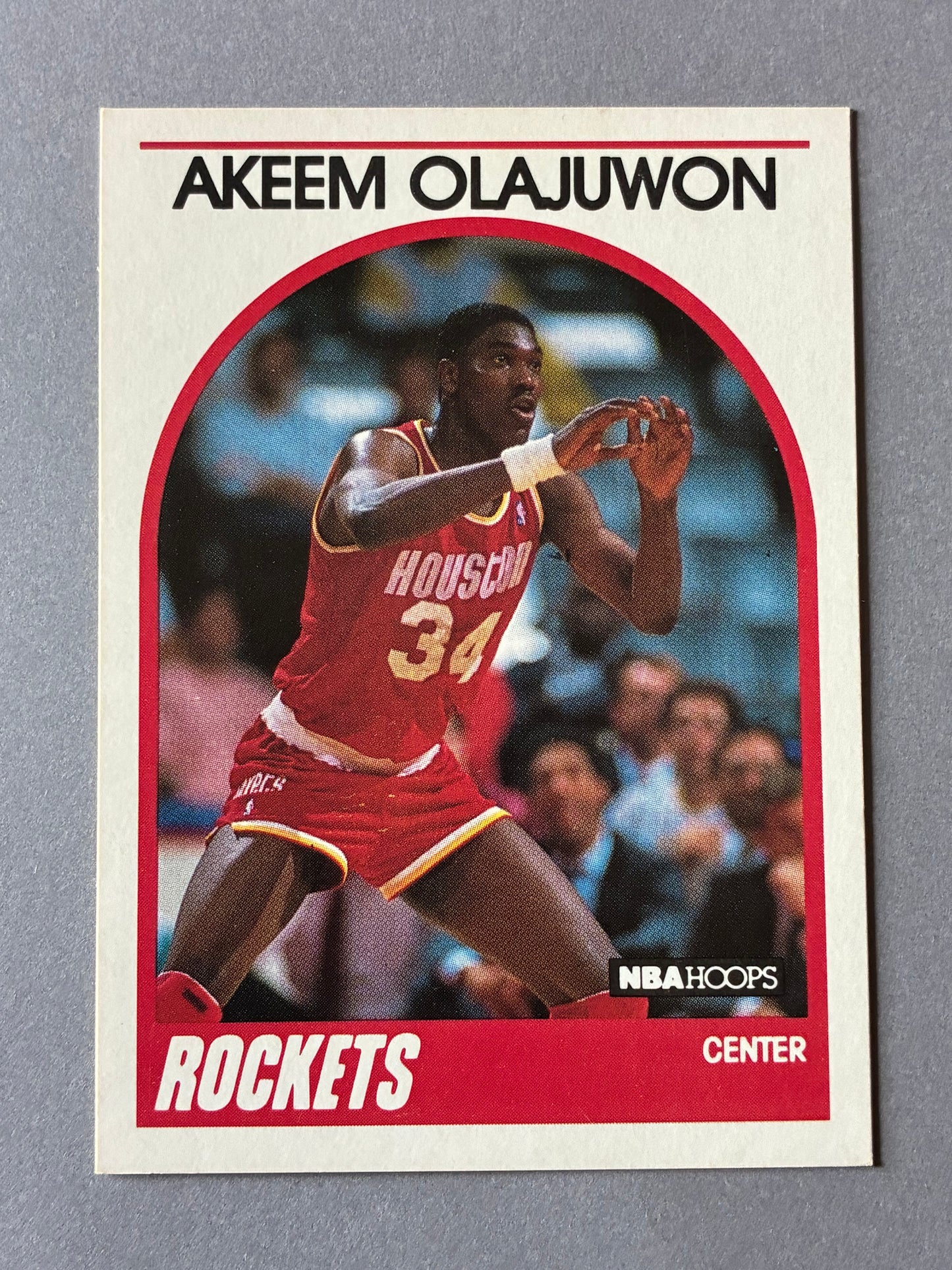 1989 NBA HOOPS - AKEEM OLAJUWON #180 (HOUSTON ROCKETS)