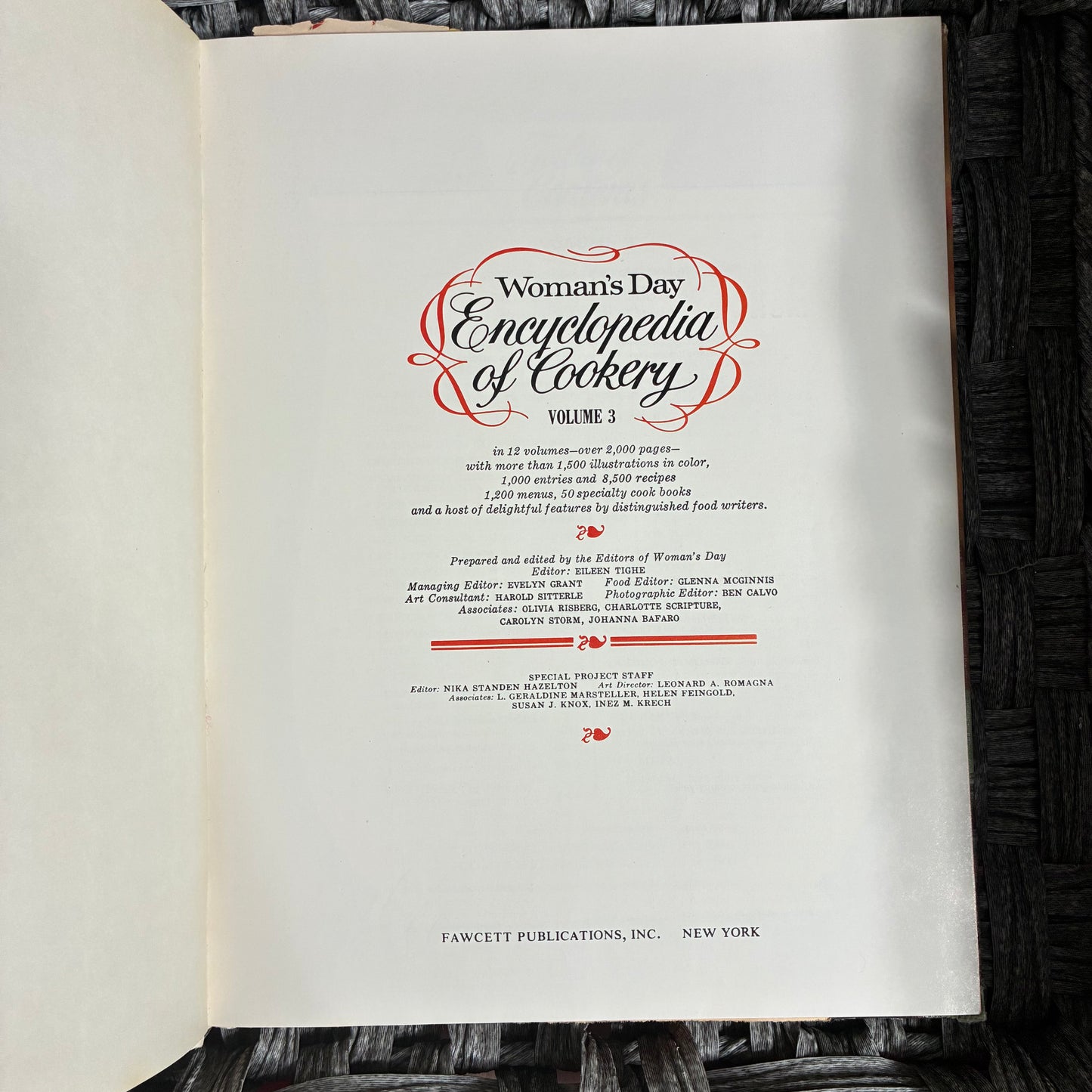 WOMAN'S DAY ENCYCLOPEDIA OF COOKERY VOL. 3 HARDCOVER NONFICTION COOKING RECIPES