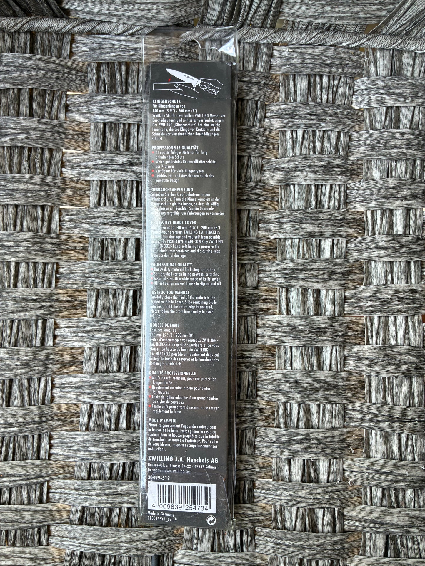 ZWILLING J.A. HENCKELS PROTECTIVE KNIFE BLADE COVER 140MM-200MM MN#30499-512