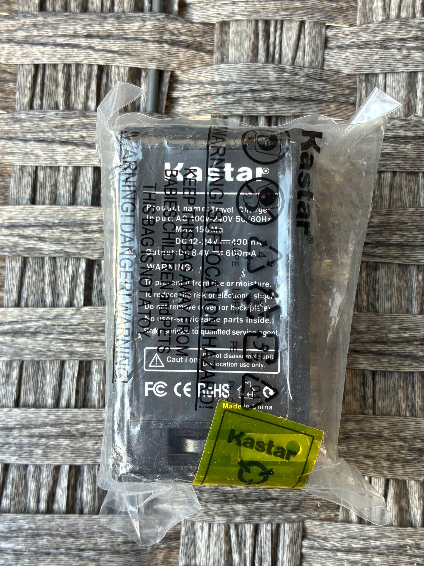 KASTAR AC TRAVEL BATTERY CHARGER SONY F550/750 FM50/70 VBD1/V607 NEW