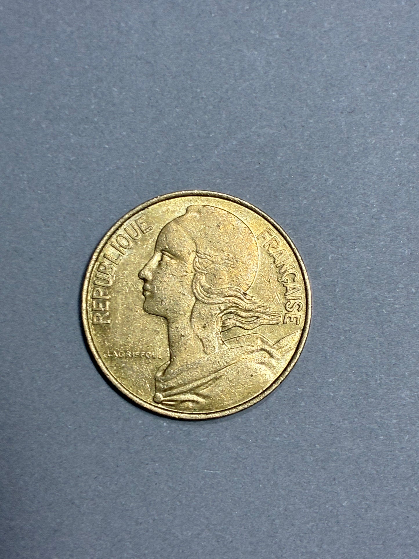 1985 FRANCE 10 CENTIMES ALUMINUM NICKLE BRONZE COIN FT. MARIANNE - CIRCULATED